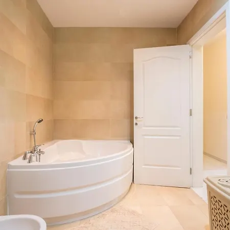 G20 - Seafront Penthouse * Sliema