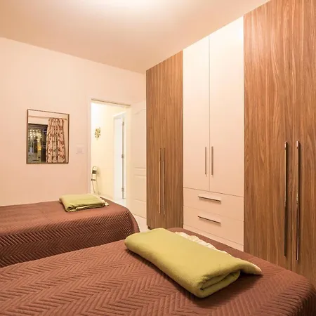Apartament G20 - Seafront Penthouse *